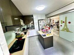 Blk 402 Bukit Batok West Avenue 7 (Bukit Batok), HDB Executive #557928861